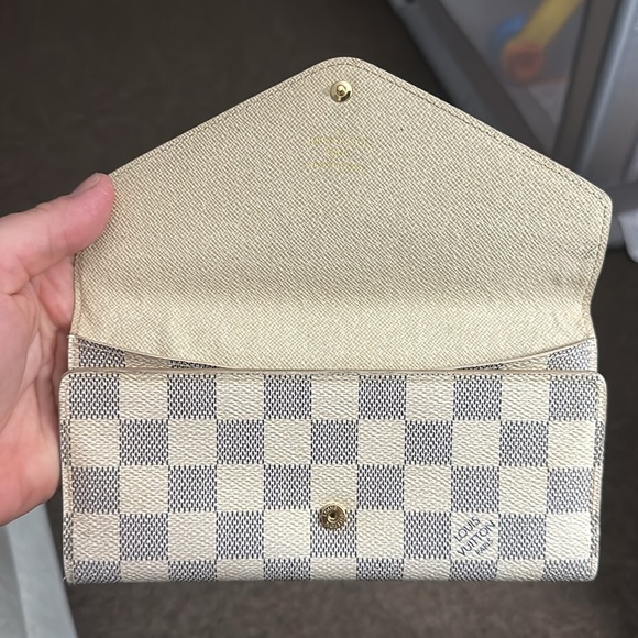 Louis Vuitton wallet - Picture 4 of 8